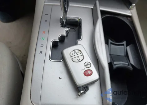 2007 Toyota Camry Hybrid z USA, uszkodzony, nr VIN JTNBB46KX73033580